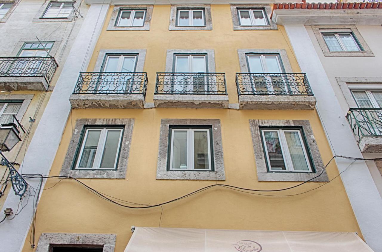 Apartment On Flats *